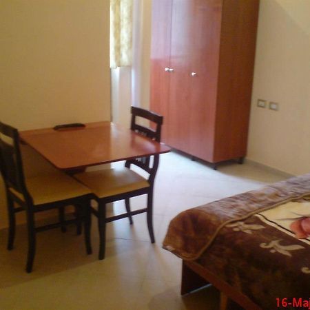 Hotel Natyra E Qete Peshkopi Bagian luar foto